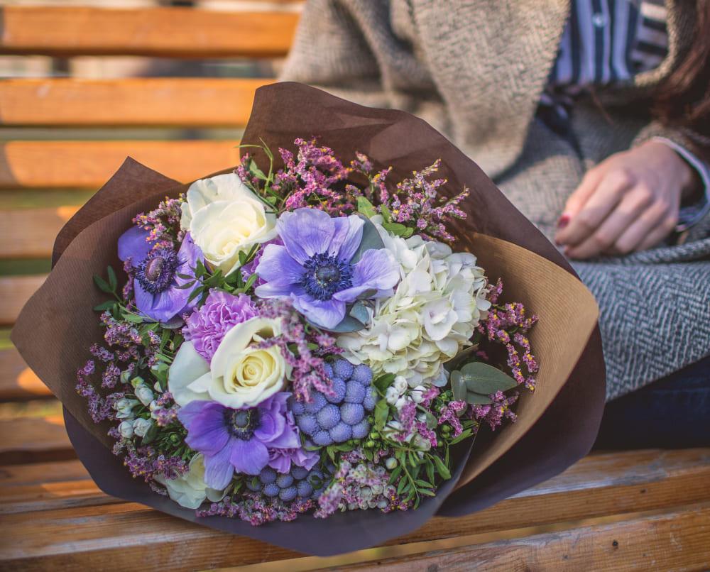 Seasonal Flower Subscription Delights